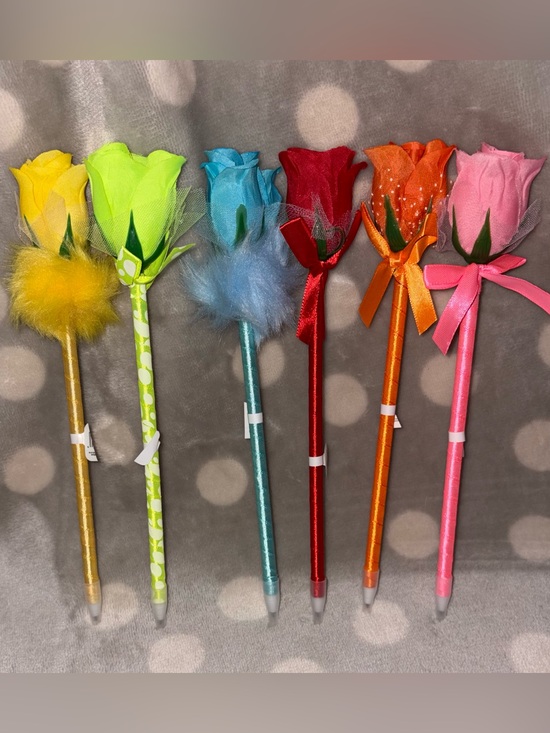 Other - Set Six Artificial Flower Pens - NEW